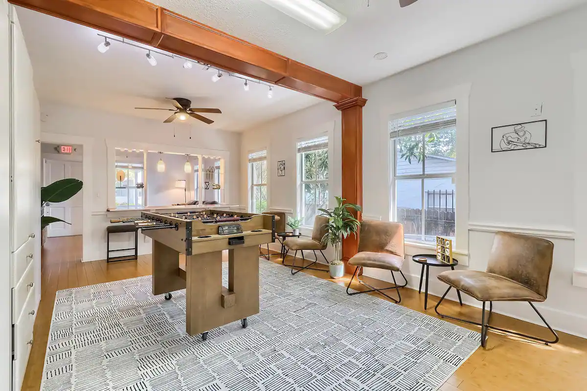 Great space for entertaining.
