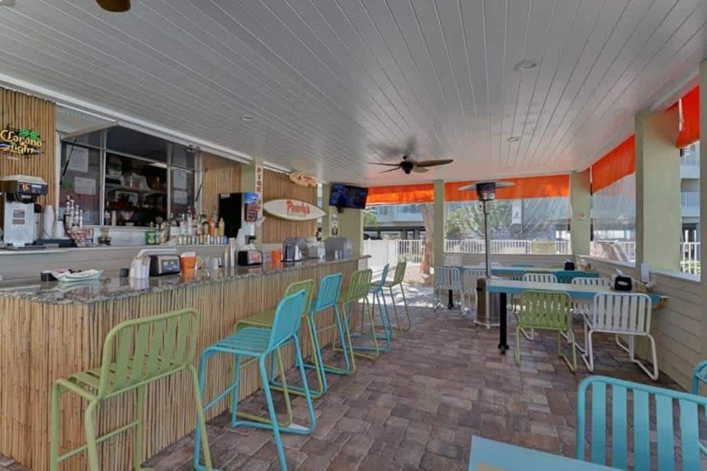 Big Bamboo Bayside is a full-service onsite poolside bar and grill serving breakfast, lunch and dinner
