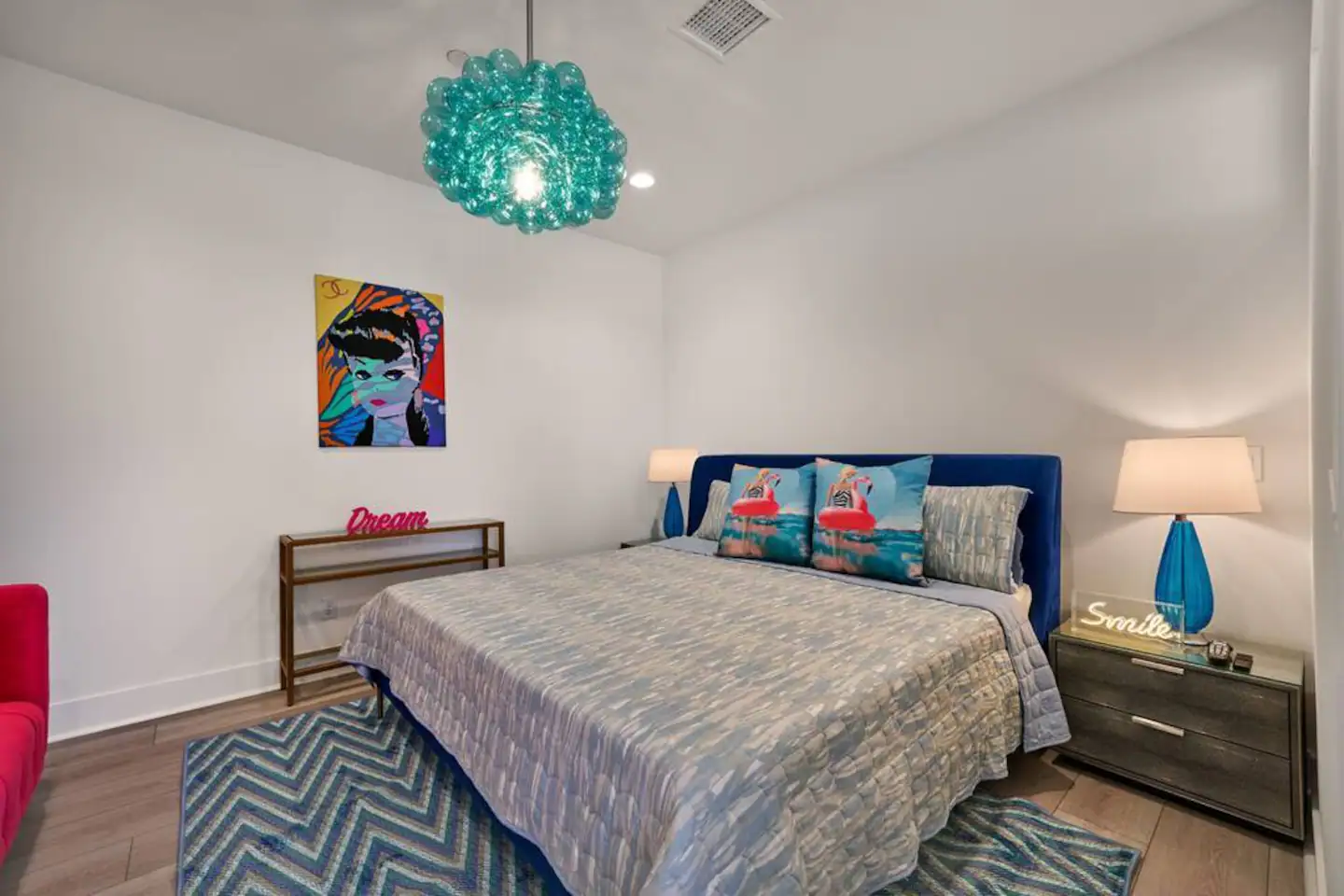 The house features 5 bedrooms.