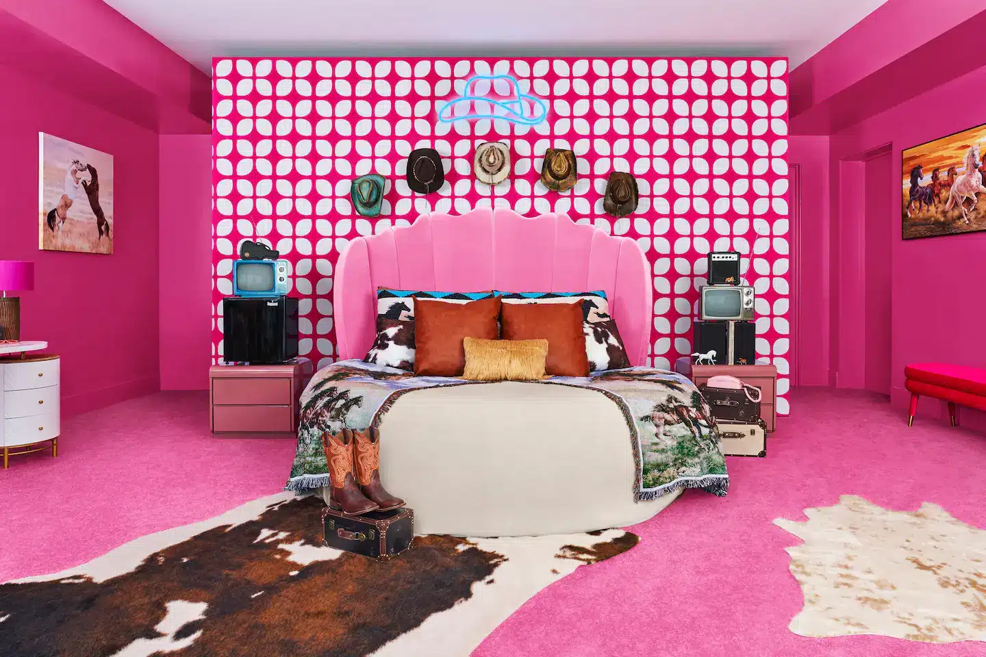 Feel in like barbie, or ken, in the bedroom.
