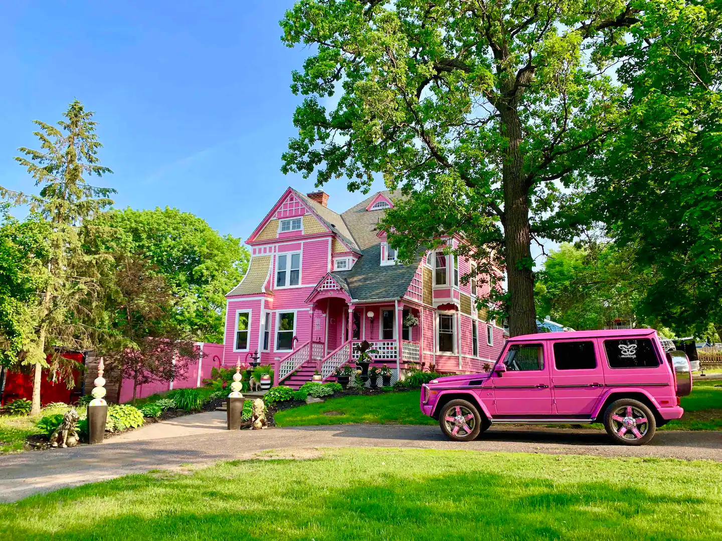 The house is 4,400 square foot.