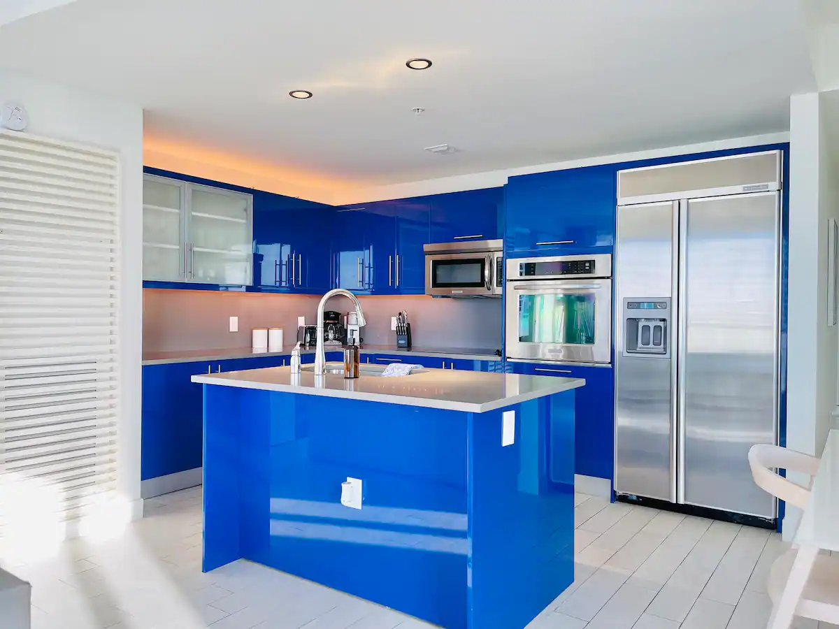 Well-appointed kitchen.