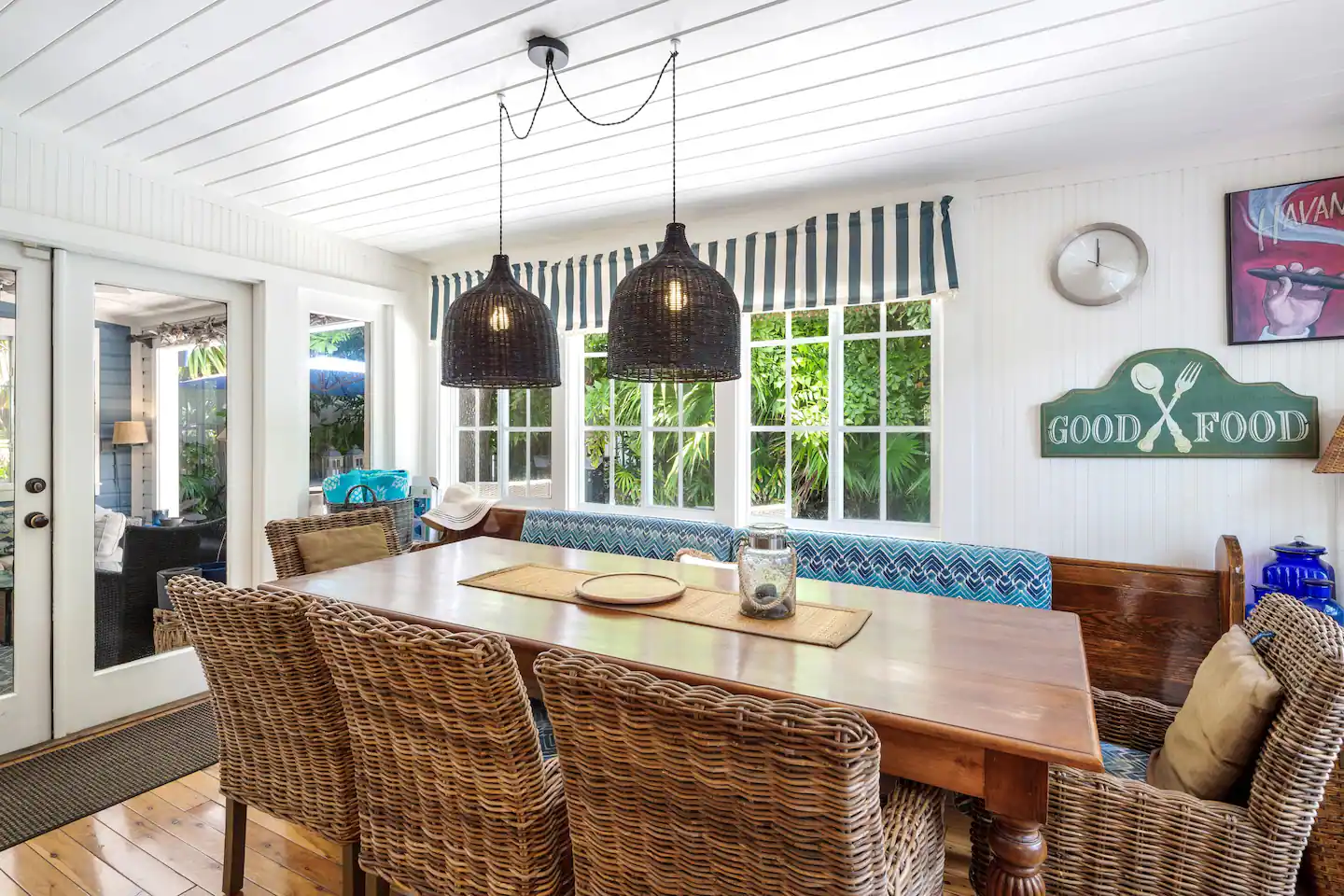 Another indoor dining space for 8-seating