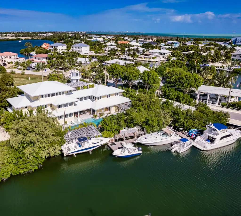 Villa Murano is designed for entertaining and for island relaxation; an all-in-one oasis.